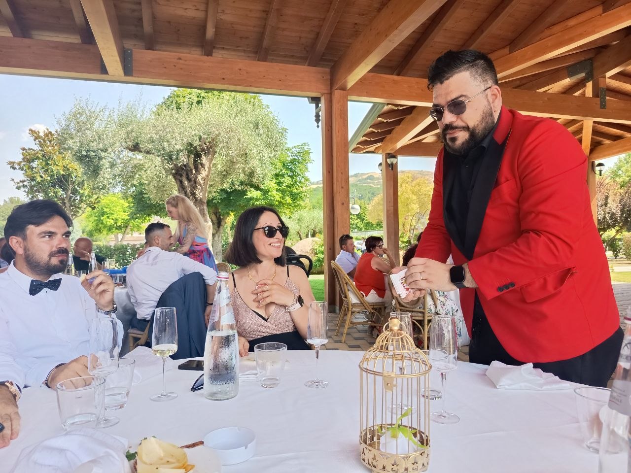 Momento di stupore durante il ricevimento